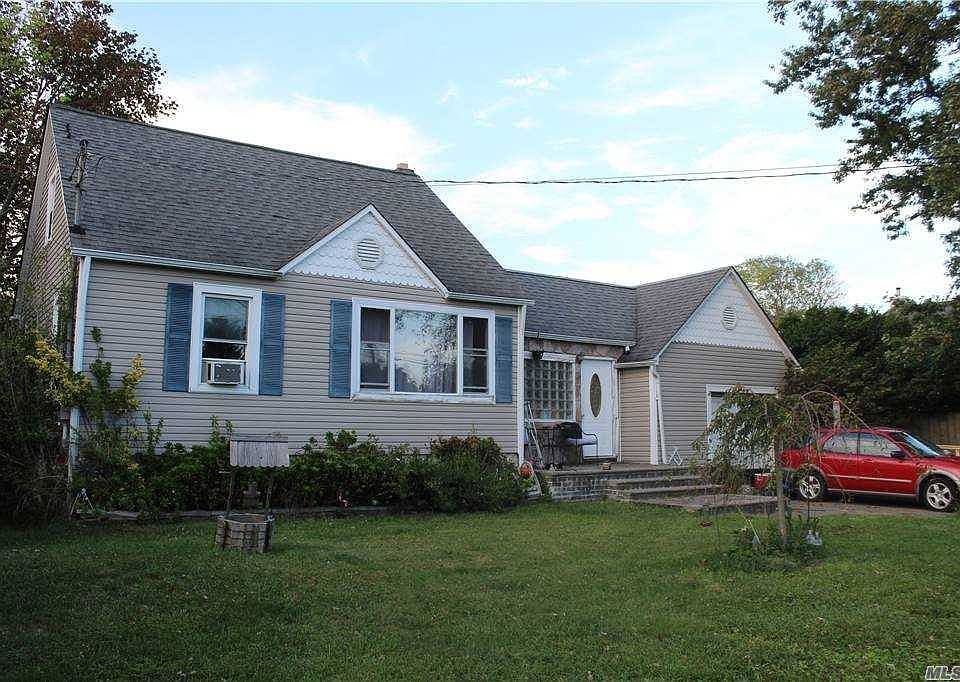 1st image of 127 Trafalgar Dr