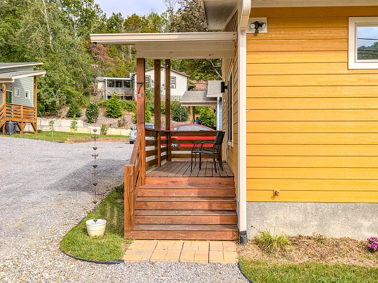 7 Sylvanella Ln — Photo 84