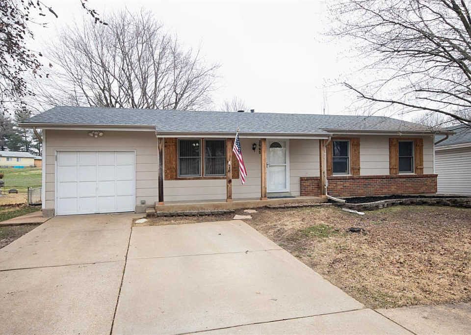1st image of 2665 Lindsay Ln