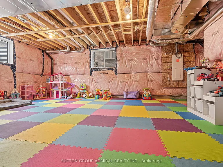 1026 Wright Dr — Photo 15