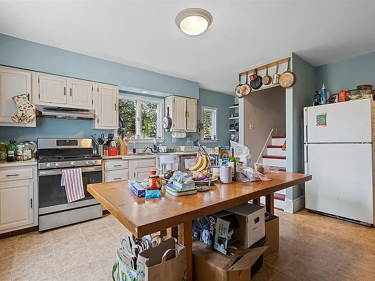 48 Spring Park Ave — Photo 5