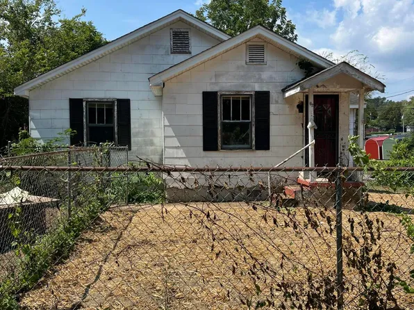 62 Parkett St, Rossville, GA 30741