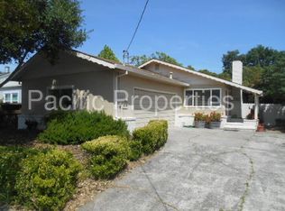 1582 Wright St, Santa Rosa, CA 95404