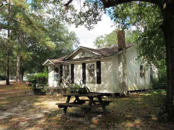 921 9th Ave SE, Moultrie, GA 31768