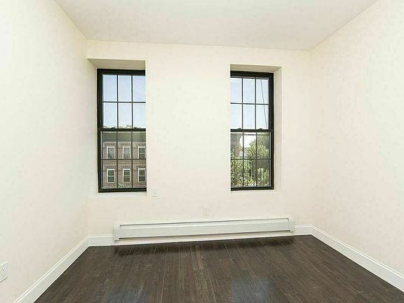 2nd image of 406 Tompkins Ave #F4