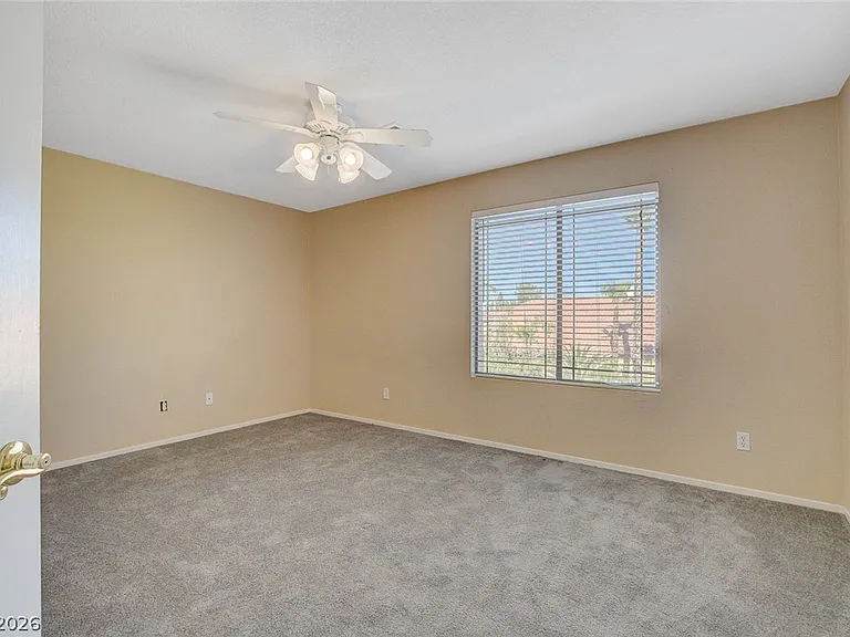 1209 Corona Valley St — Photo 32