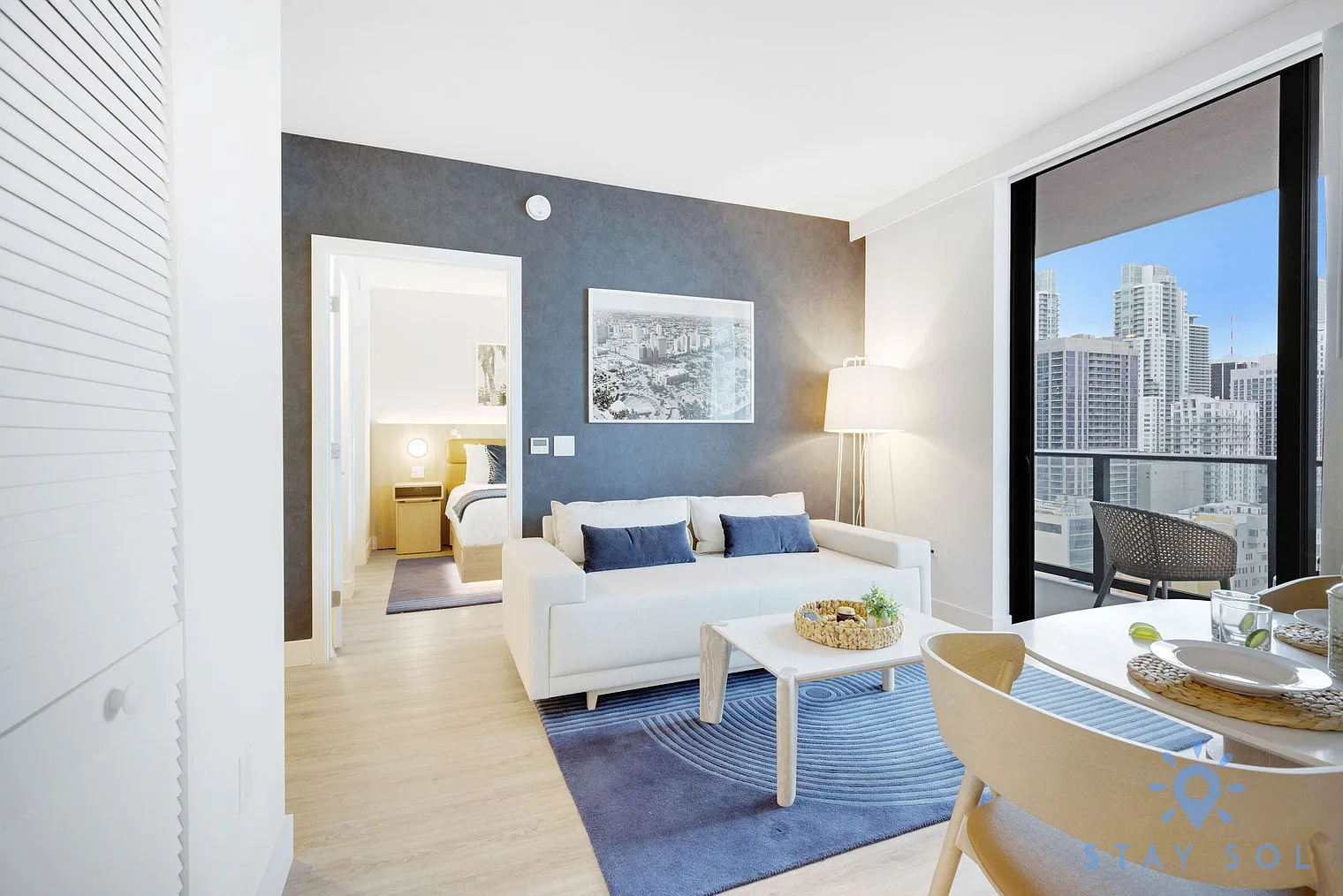 2 bed, 1.0 bath, 990 sqft, $5,329 — Photo 1