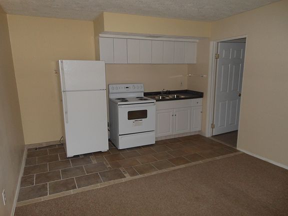 3rd image of 7227 Bernard Ave APT 8