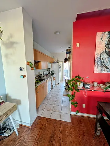 2 bed, 2.5 bath, 1280 sqft, $2,100 — Photo 2