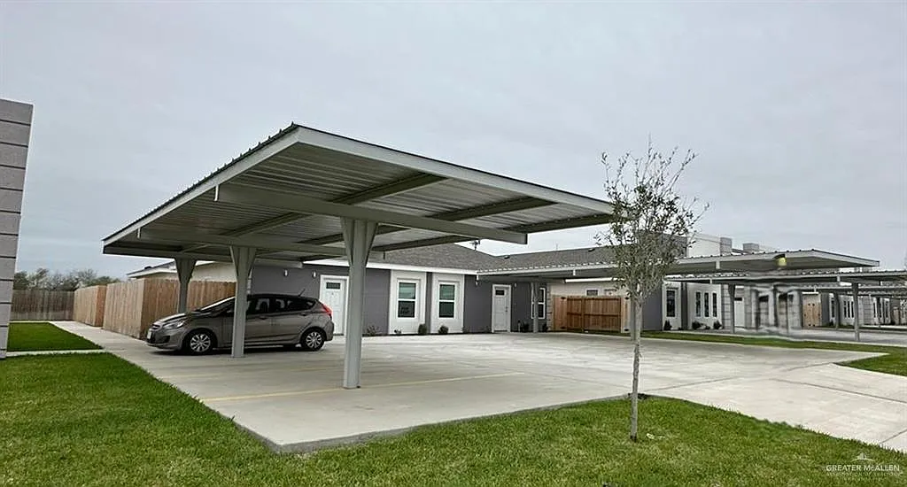 2 bed, 2.0 bath, 1390 sqft, $1,200 — Photo 1