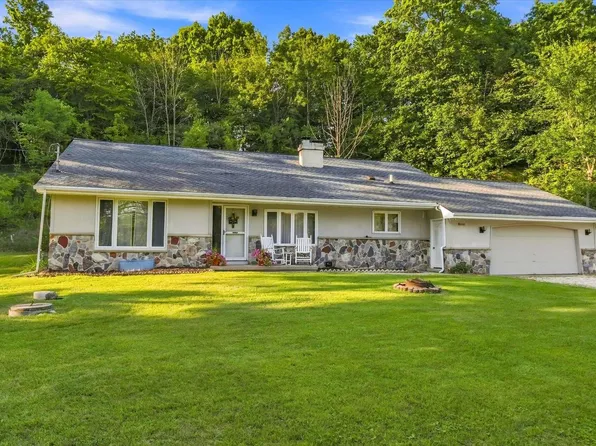 W3638 County Road H, Fredonia, WI 53021