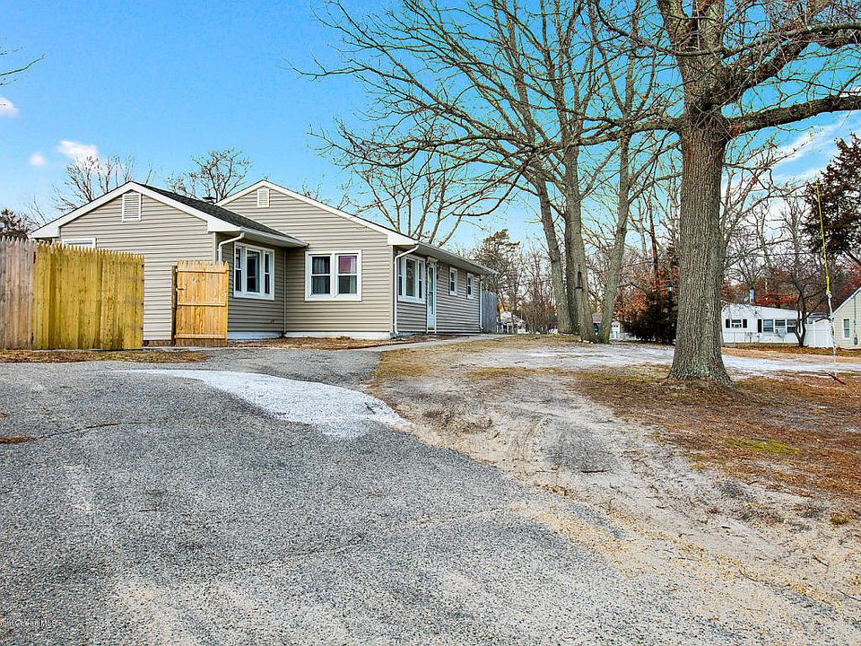 1st image of 538 Sica Ln