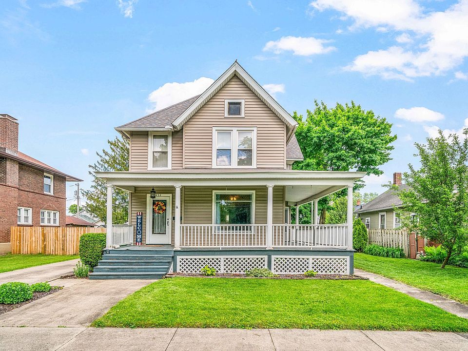 1st image of 432 1st Ave