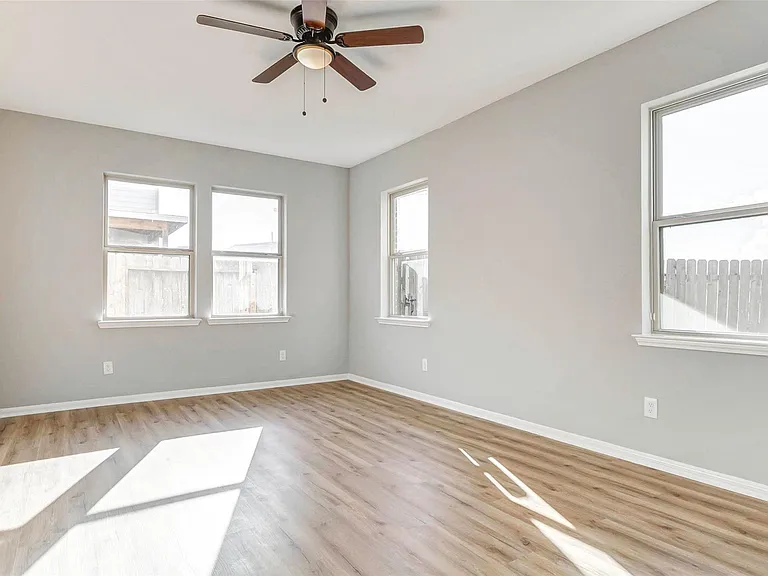 15010 Golden Summer Ct — Photo 19