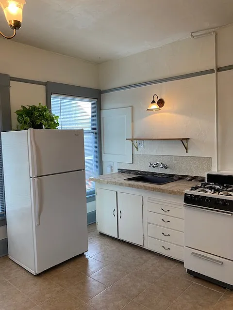 1 bed, 550 sqft, $1,150 — Photo 4