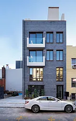 210 Jackson Street in Williamsburg