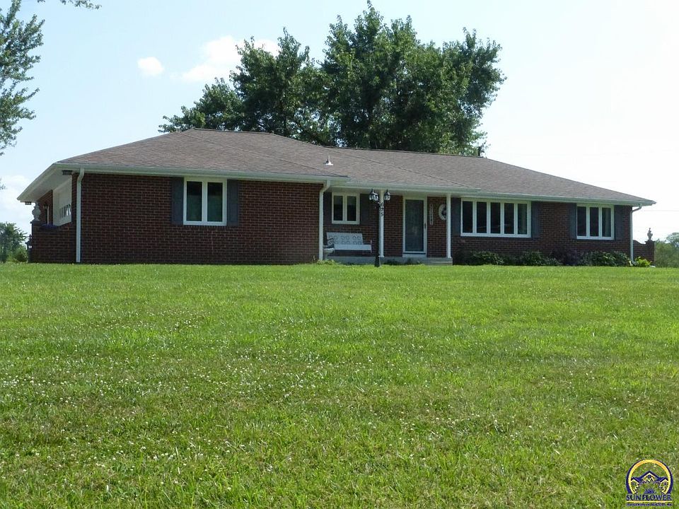 635 NE 35th St, Topeka, KS 66617 Zillow