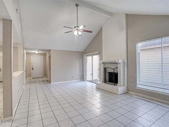 3rd image of 6323 Gladewell Dr