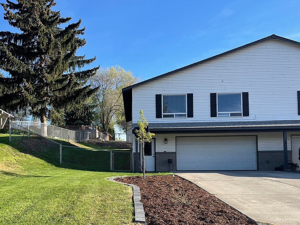 1st image of 740 NE Loper Ave #1