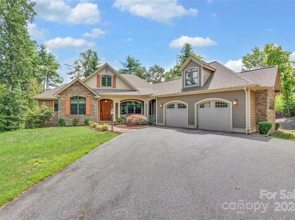 143 Chattooga Run, Hendersonville, NC 28739
