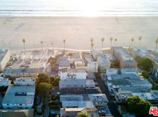11 Sunset Ave, Venice, CA 90291