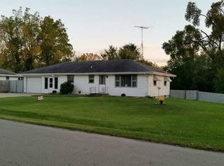 217 E North St, Lockport, IL 60441