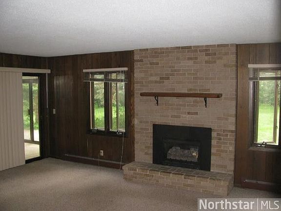 3rd image of 1964 Shryer Ave W