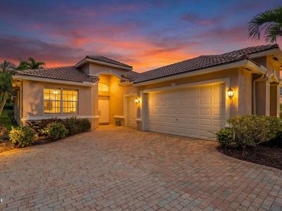 3828 Newhaven Lake Drive, Lake Worth, FL, 33449