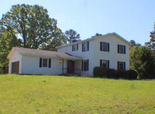 28 Lakemont Dr SE, Silver Creek, GA 30173