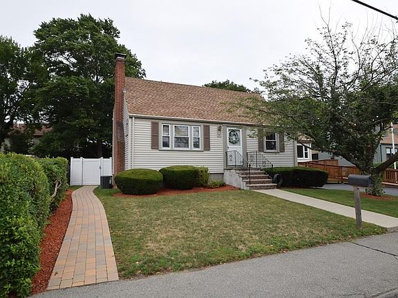 3rd image of 14 Glen Ln