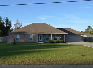 1570 Sawnee Dr, Lake Charles, LA 70611