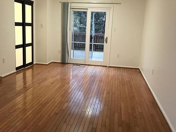 5th image of 13930 Saddleview Dr