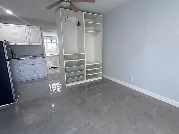 5th image of 1022 Citrus Ave #A