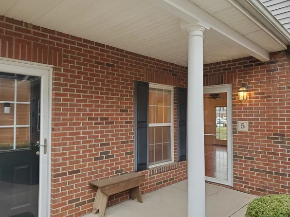 103 Portsmouth Ln Unit 5, Savoy, IL 61874