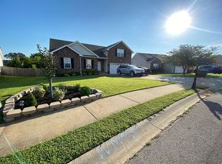 1909 Patton Rd, Clarksville, TN 37042