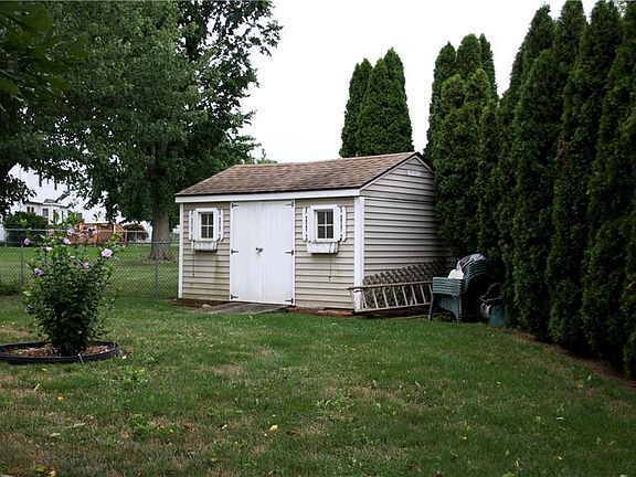 4th image of 784 Bram Hall Dr