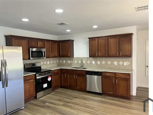 2333 Graystone Dr, Little Elm, TX 75068