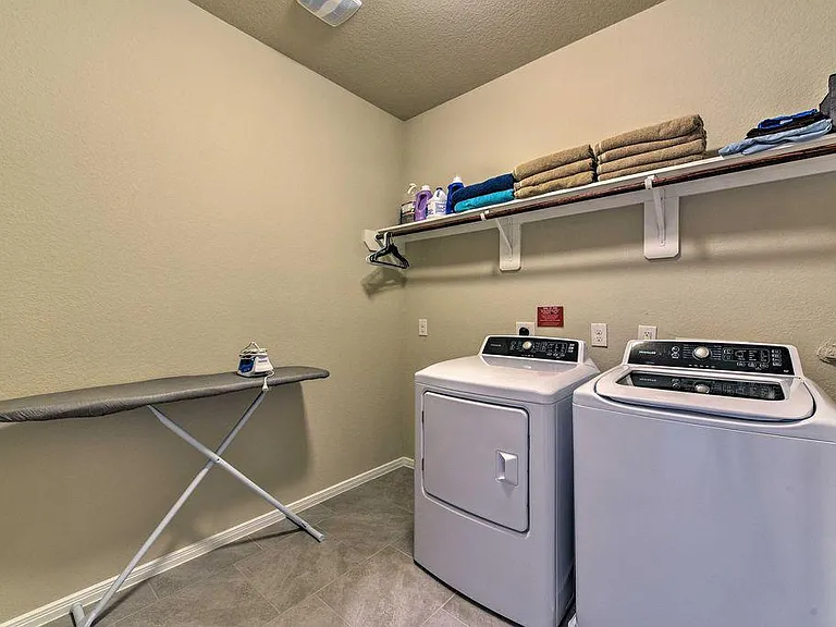 3322 Harvest Meadow Ln — Photo 10