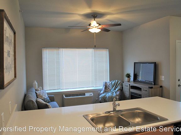 4th image of 3655 Pleasant View Dr NE APT 303