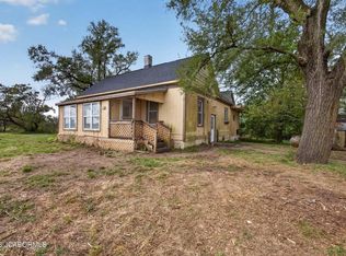 11842 State Highway 5, Versailles, MO 65084