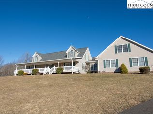 1876 Chestnut Hill Rd, Crumpler, NC 28617