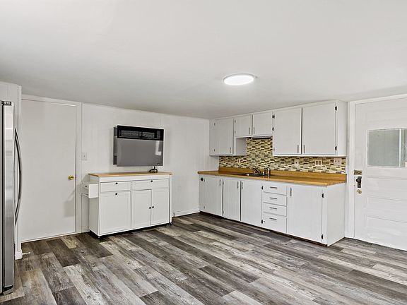 5th image of 63 W Carpenter St #2-R