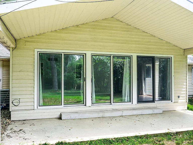 117 N Hillsdale Dr — Photo 34