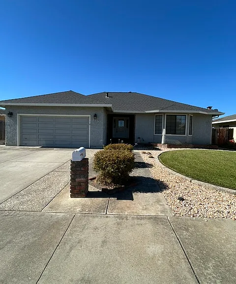 1551 Ghione Dr — Photo 1