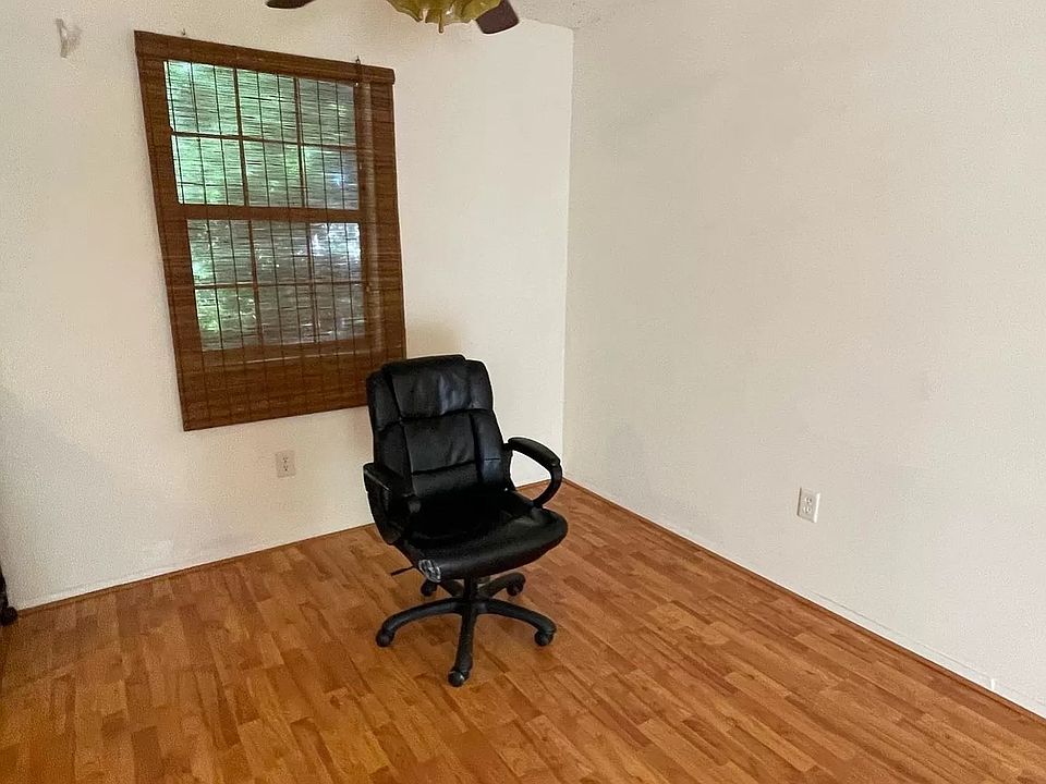 2nd image of 18276 NW 237th St