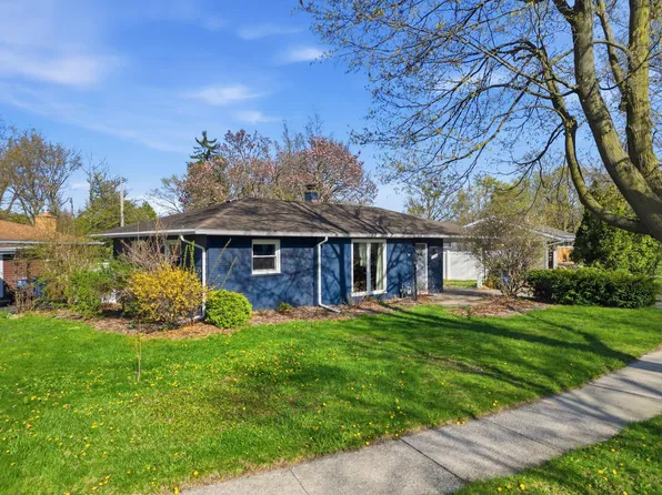 1181 Kay Pkwy, Ann Arbor, MI 48103