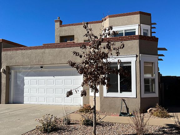 3rd image of 5619 Vulcan Vista Dr NE