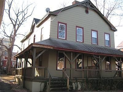 3rd image of 1343 Burdette Ave