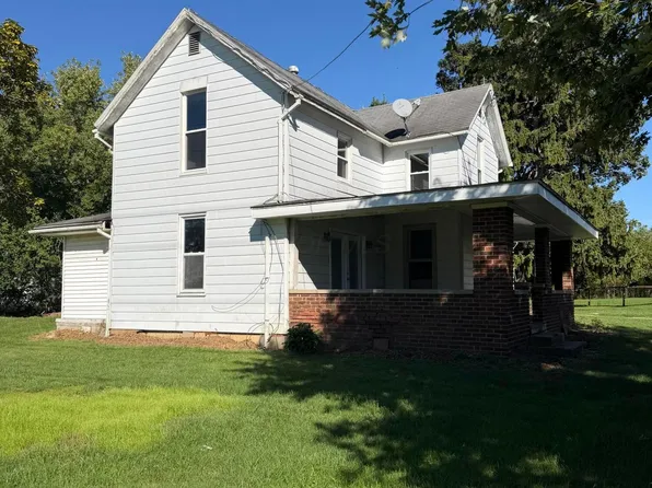 40 Allen Ave, New Holland, OH 43145