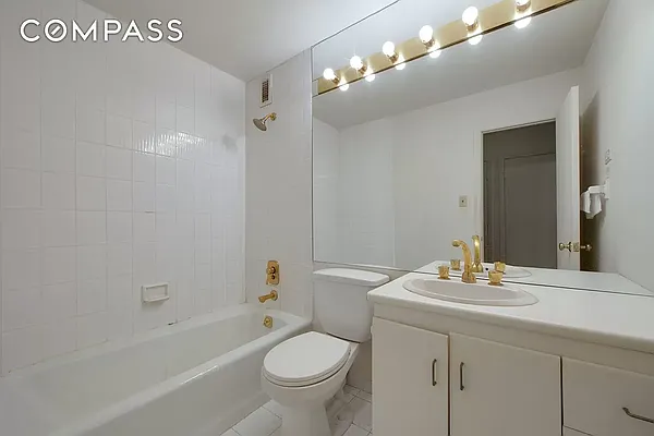 Rented by Compass | media 11